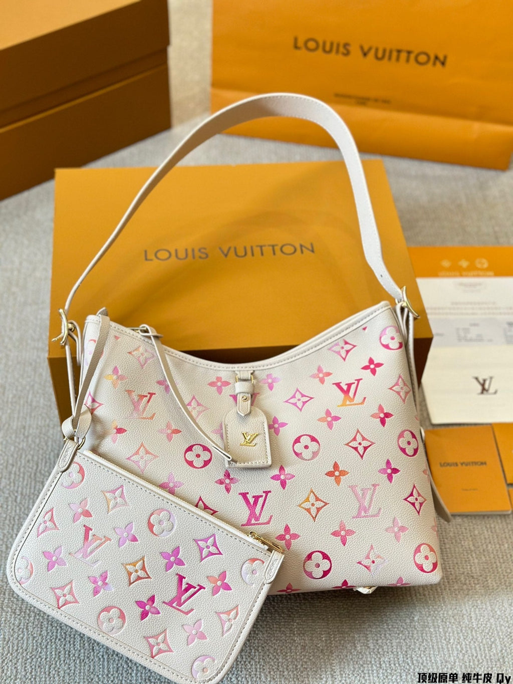 V fashion print Carryall new commuter bag 0724061302