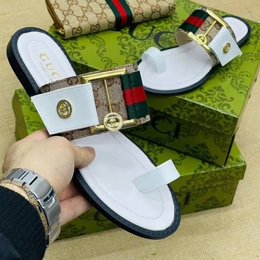 New fashion and versatile vintage sandals 1024070125