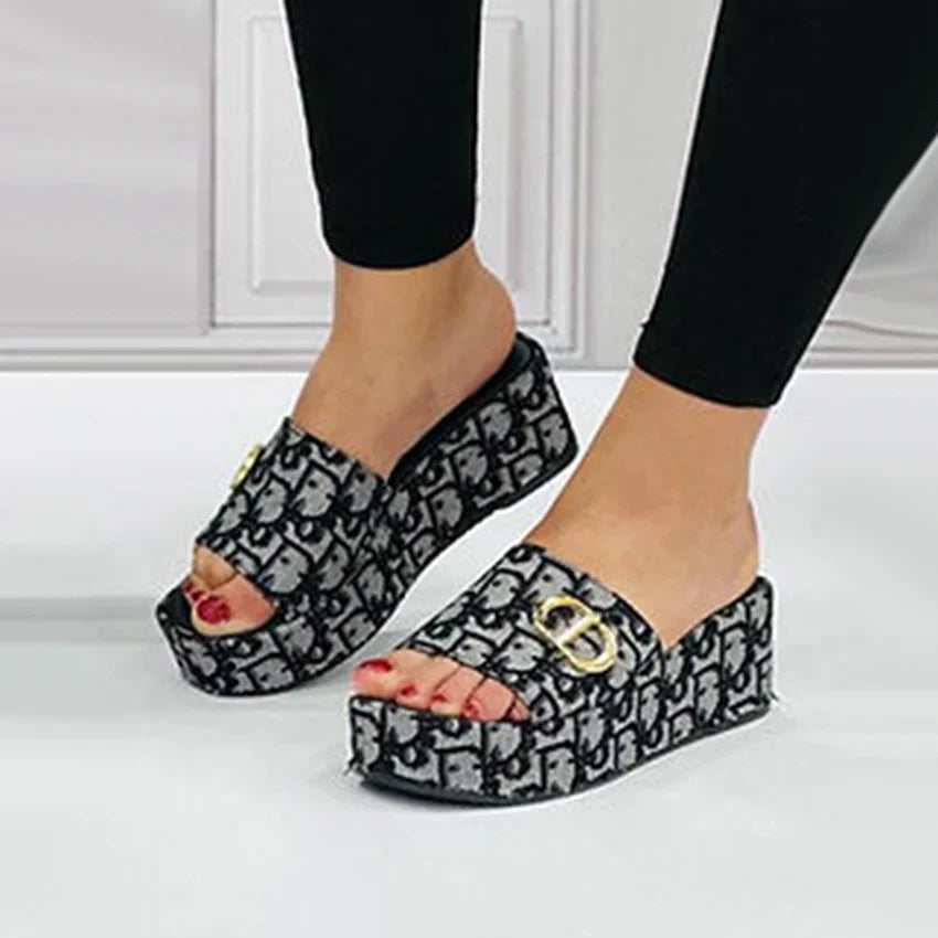 Classic vintage thick sole sandals 1024061826